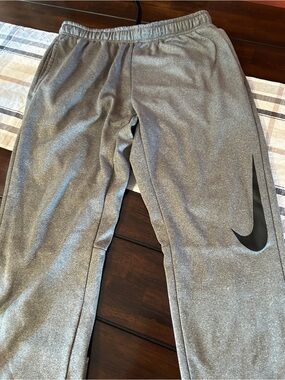 Nike Gray Jogger Sweatpants with Black Swoosh